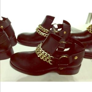 Zara chained ankle boot